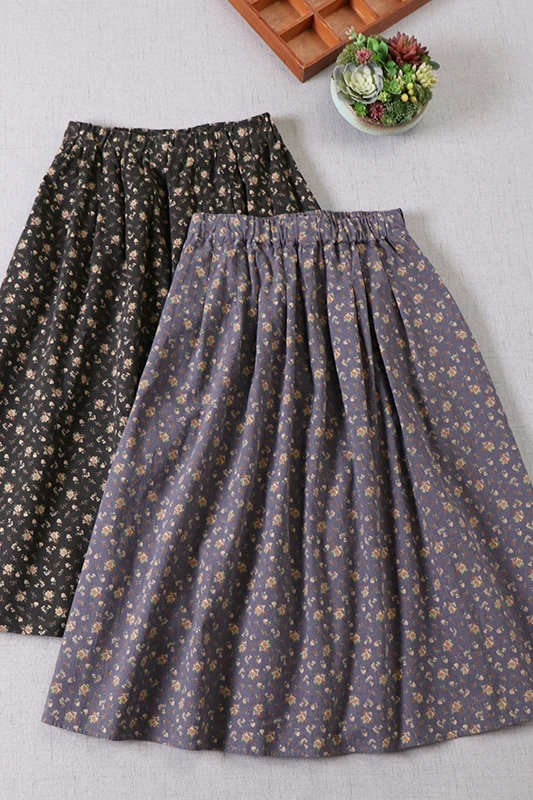 Japanese Mori Girl Literary Retro Print Skirt Loose Large Size Elastic Waist Floral A-Line Mid-Length Skirt
Japanese Mori Girl Literary Retro Print Skirt Loose Large Size Elastic Waist Floral A-Line Mid-Length Skirt