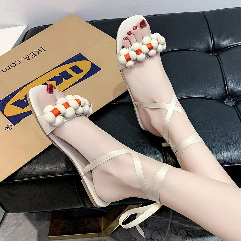 Rome Sandals Women Open Toe Lace Up Low Heel Slides for Home 2021 New Summer Shoes Woman Beaded Decoration Indoor Sandal Female
Rome Sandals Women Open Toe Lace Up Low Heel Slides for Home 2021 New Summer Shoes Woman Beaded Decoration Indoor Sandal Female