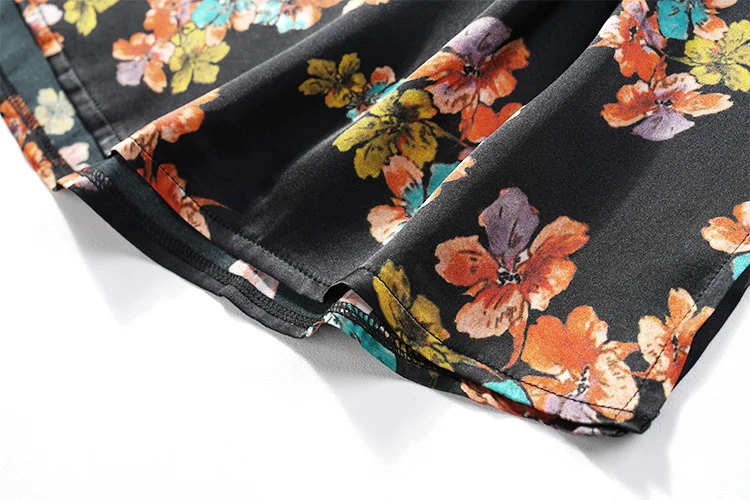 Women's 100% Mulberry Silk Heavy Satin Silk black floral short Sleeve Crew Neck side slit Long Dress JN610
Women's 100% Mulberry Silk Heavy Satin Silk black floral short Sleeve Crew Neck side slit Long Dress JN610