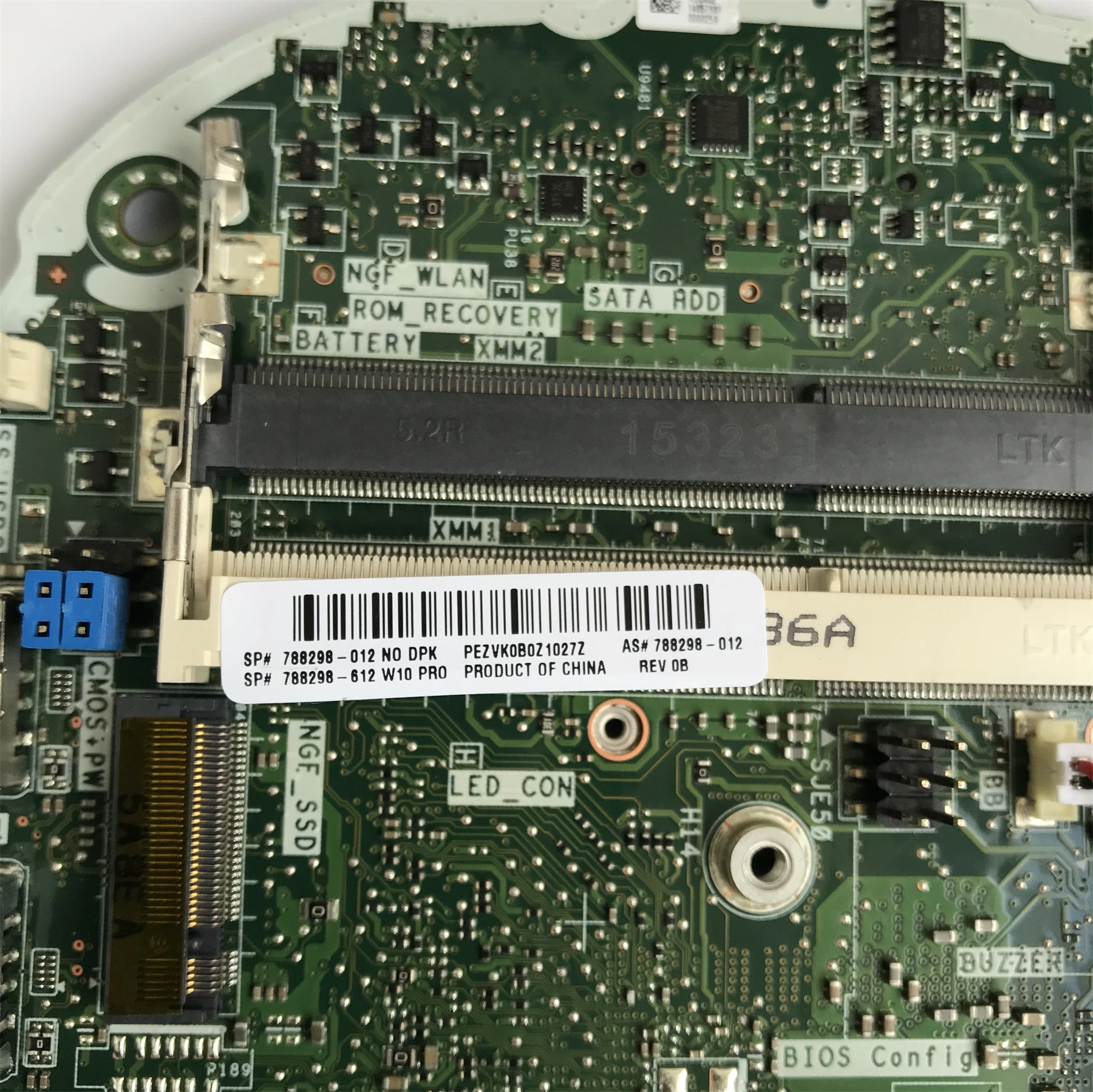 788298-612 788298-512 788298-012 For HP Mini 300 AIO Motherboard IPXHS-C0 Mainboard With SR23Y I5-5200U 100% Fully Tested Work
788298-612 788298-512 788298-012 For HP Mini 300 AIO Motherboard IPXHS-C0 Mainboard With SR23Y I5-5200U 100% Fully Tested Work