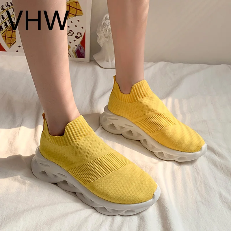 2021 Women Breathable Mesh Sneakers Running Shoes Flats Female Casual Knitted Sock Shoes Female Fashion Woven Sneakers Size 40
2021 Women Breathable Mesh Sneakers Running Shoes Flats Female Casual Knitted Sock Shoes Female Fashion Woven Sneakers Size 40