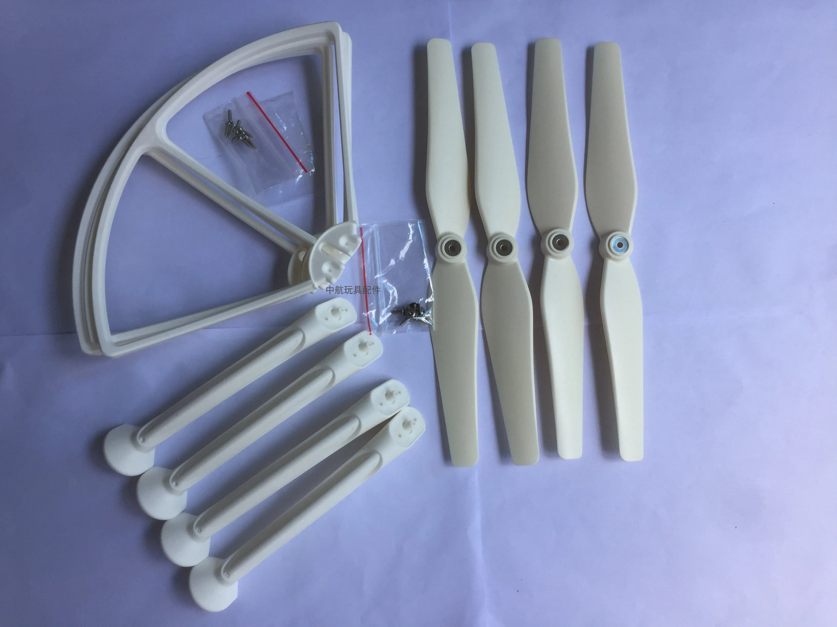 Пропеллеры Syma X8C/X8W/X8G/X8HG/X8HW для квадрокоптера с дистанционным управлением
Пропеллеры Syma X8C/X8W/X8G/X8HG/X8HW для квадрокоптера с дистанционным управлением