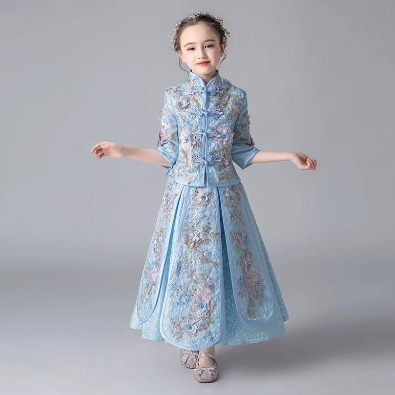 2022 New Luxury Children Girls Embroidery Flowers Chinese Style Cheongsam Sets Children Tang suit Dress Modis Kids Clothes Y1629
2022 New Luxury Children Girls Embroidery Flowers Chinese Style Cheongsam Sets Children Tang suit Dress Modis Kids Clothes Y1629