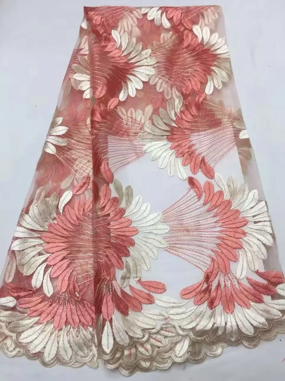 Latest African Laces Fabrics Embroidered African Yellow Guipure Lace Fabric 2016 African French Net Lace Fabrics D8614
Latest African Laces Fabrics Embroidered African Yellow Guipure Lace Fabric 2016 African French Net Lace Fabrics D8614