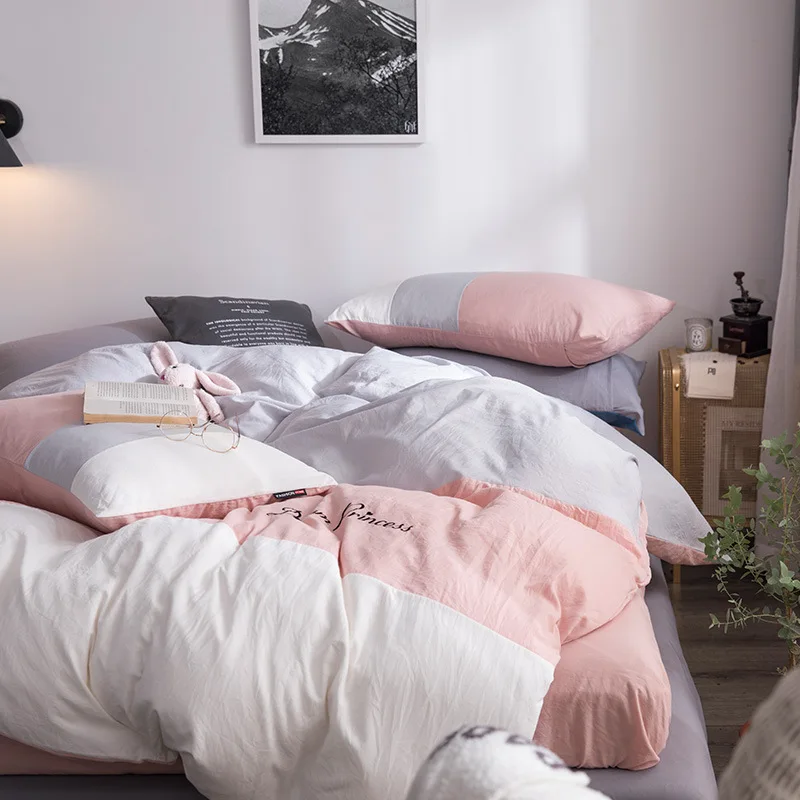 Spring and Summer New Washed Cotton Zhen Cotton Series Bedding Three-Color Color Matching Four-Piece Set
Spring and Summer New Washed Cotton Zhen Cotton Series Bedding Three-Color Color Matching Four-Piece Set