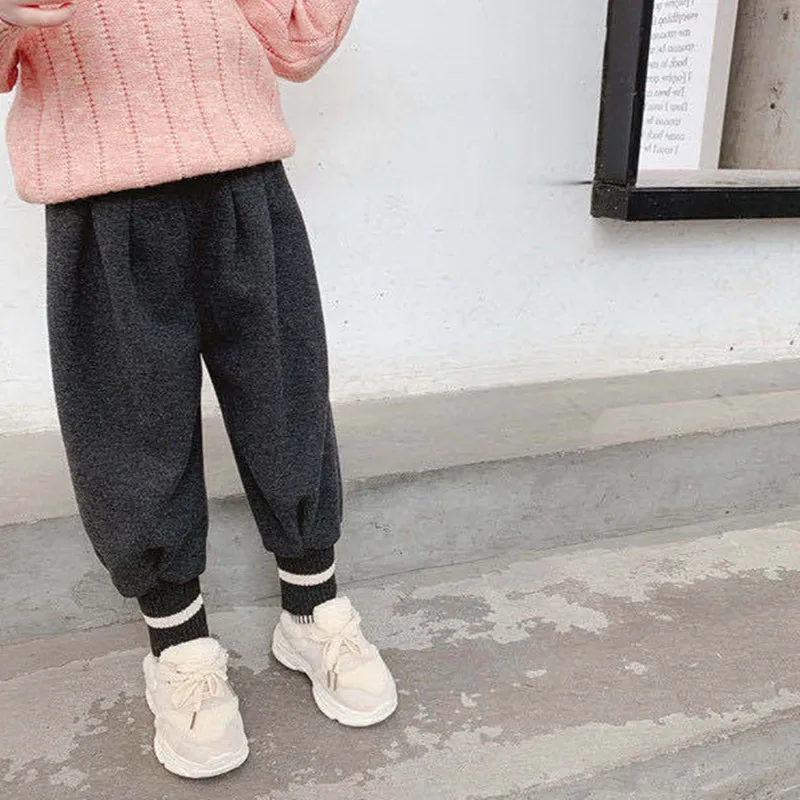 Новое поступление, хлопковые детские брюки DFXD, зимние теплые флисовые брюки из овечьей шерсти, Длинные свободные плотные брюки для мальчико...
Новое поступление, хлопковые детские брюки DFXD, зимние теплые флисовые брюки из овечьей шерсти, Длинные свободные плотные брюки для мальчико...