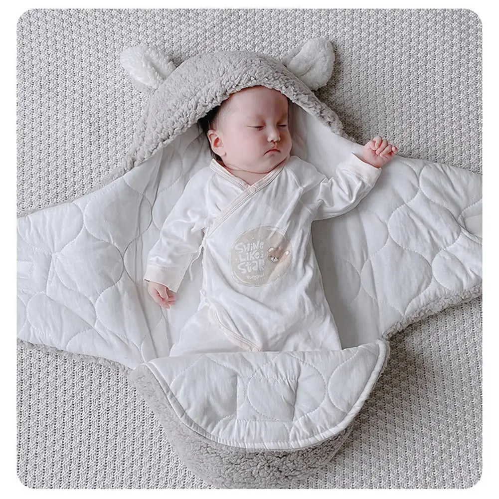 Autumn Warm Baby Blankets Thickened Winter Swaddle Warp Sleeping Bag For Newborns Infant Cashmere Carpet Bedding Set
Autumn Warm Baby Blankets Thickened Winter Swaddle Warp Sleeping Bag For Newborns Infant Cashmere Carpet Bedding Set