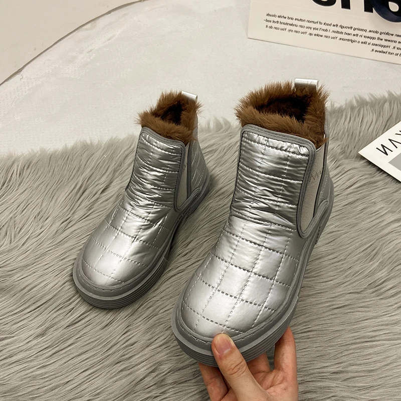 2021 New Winter Fashion Women Boots Mixed Natural Wool Female Warm Boots Waterproof Thick Fur Full Size Silver Lady Snow Boots
2021 New Winter Fashion Women Boots Mixed Natural Wool Female Warm Boots Waterproof Thick Fur Full Size Silver Lady Snow Boots