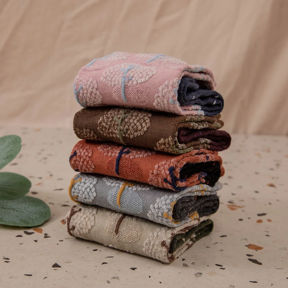 Women's Autumn And Winter Piled Pile Of Socks In Long Tube Women's Socks Cotton Autumn Retro Color Matching Personality Jacquard
Women's Autumn And Winter Piled Pile Of Socks In Long Tube Women's Socks Cotton Autumn Retro Color Matching Personality Jacquard