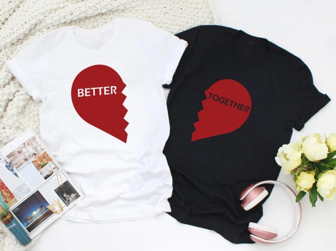 King Queen Couples T Shirt Better Together Heart Print Couple Tshirt Summer Woman T-shirt Casual O-Neck Tops Lovers Tee Shirt
King Queen Couples T Shirt Better Together Heart Print Couple Tshirt Summer Woman T-shirt Casual O-Neck Tops Lovers Tee Shirt