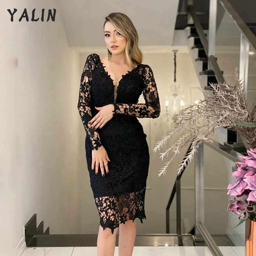 YALIN Little Black Sexy Lace Cocktail Dresses Tea Length Prom Party Gowns Long Sleeve Sheath V-Neck Vestido De Fiesta De Boda
YALIN Little Black Sexy Lace Cocktail Dresses Tea Length Prom Party Gowns Long Sleeve Sheath V-Neck Vestido De Fiesta De Boda