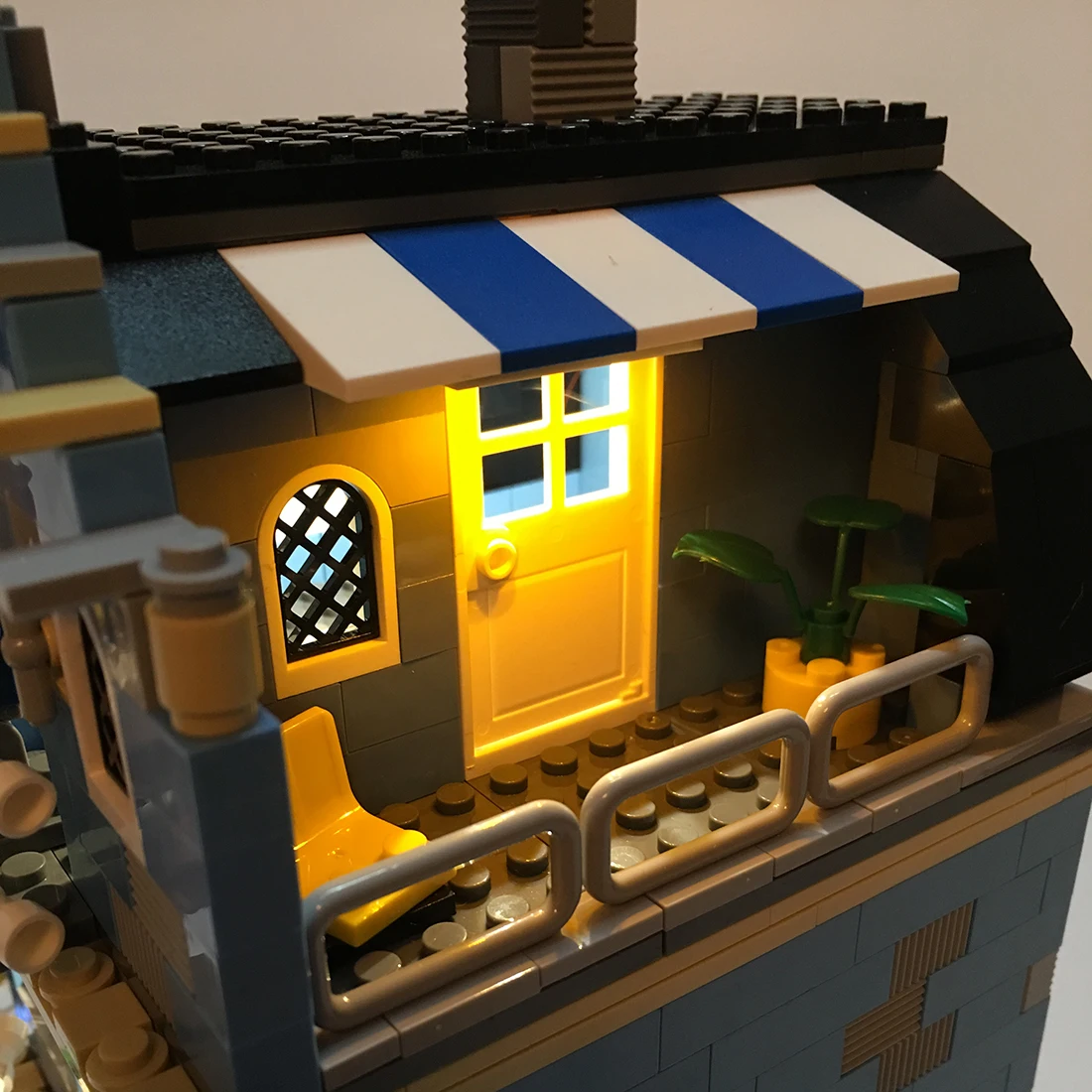 USB LED Lighting Kit for European Market 10190 (Only LED Light, No Block Kit)
USB LED Lighting Kit for European Market 10190 (Only LED Light, No Block Kit)