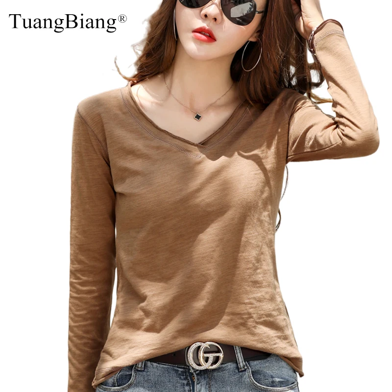 Женская потертая футболка из бамбукового хлопка с V-образным вырезом модель 2022