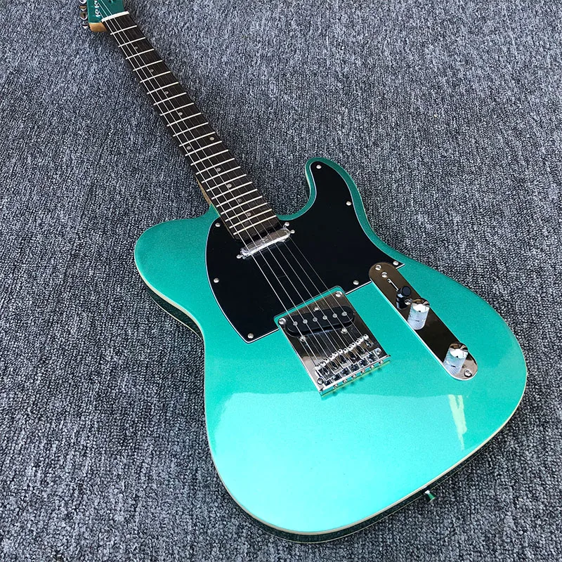 High-quality 6-string electric guitar, green paint, Lulu binding before and after the body, basswood body, back string, postage
High-quality 6-string electric guitar, green paint, Lulu binding before and after the body, basswood body, back string, postage