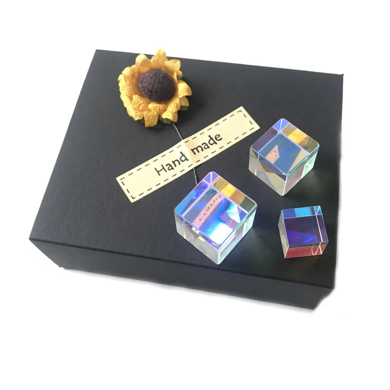 ZK30 20X20X20MM Prism Six-Sided Bright Light Combine Cube Prism Stained Glass Beam Splitting Prism Optical Experiment Instrument
ZK30 20X20X20MM Prism Six-Sided Bright Light Combine Cube Prism Stained Glass Beam Splitting Prism Optical Experiment Instrument