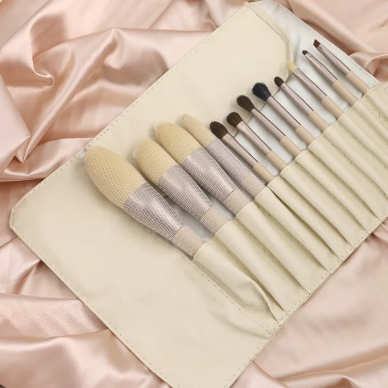 12Pcs Makeup Brushes Set Portable Foundation Eyeshadow Eyebrows Lips Soft Corn Silk Bristles with Wooden Handle Beauty Tools
12Pcs Makeup Brushes Set Portable Foundation Eyeshadow Eyebrows Lips Soft Corn Silk Bristles with Wooden Handle Beauty Tools