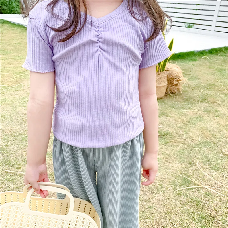 Новая летняя футболка блузка с v-образным вырезом футболки, топы, одежда для маленьких девочек хлопковая одежда с короткими рукавами в рубчи...
Новая летняя футболка блузка с v-образным вырезом футболки, топы, одежда для маленьких девочек хлопковая одежда с короткими рукавами в рубчи...