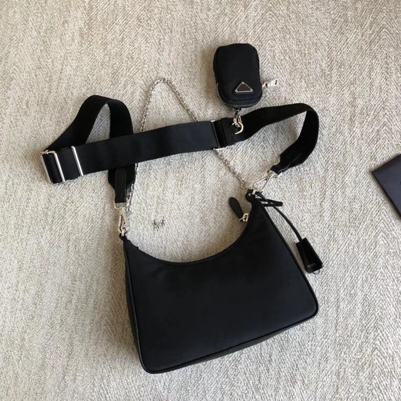 Shoulder bag handbag high quality cross bag heart-shaped decorative tarpaulin nylon wallet wholesale three in one bag fashion de
Shoulder bag handbag high quality cross bag heart-shaped decorative tarpaulin nylon wallet wholesale three in one bag fashion de