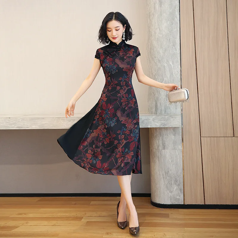 M-4XL Cheongsam Oriental Style Women Stage Show Mid-Calf Party Evening Qipao Vintage Chinese Female Summer Elegant Dress Vestido
M-4XL Cheongsam Oriental Style Women Stage Show Mid-Calf Party Evening Qipao Vintage Chinese Female Summer Elegant Dress Vestido
