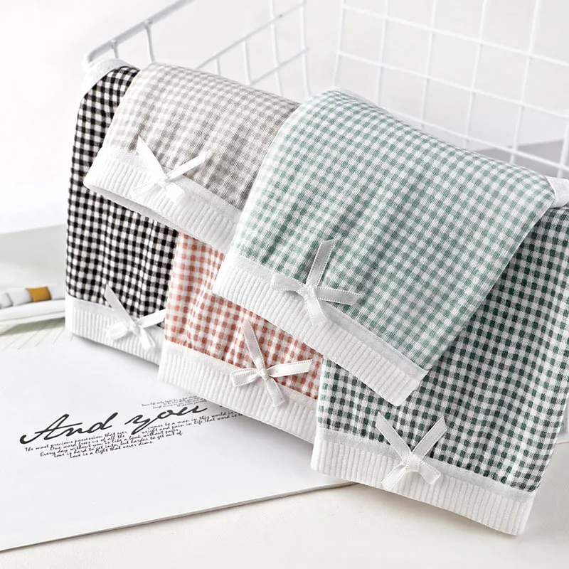 New style bowknot check pattern printed cotton briefs, breathable Japanese style literary style girl low-waist briefs
New style bowknot check pattern printed cotton briefs, breathable Japanese style literary style girl low-waist briefs