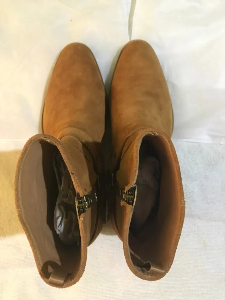 Luxury Handmade Suede Mens Chelsea Boots Buckle Ring Strap Men Fashion Ankle Boot Genuine Leather Black Khaki Dress Boots Men
Luxury Handmade Suede Mens Chelsea Boots Buckle Ring Strap Men Fashion Ankle Boot Genuine Leather Black Khaki Dress Boots Men