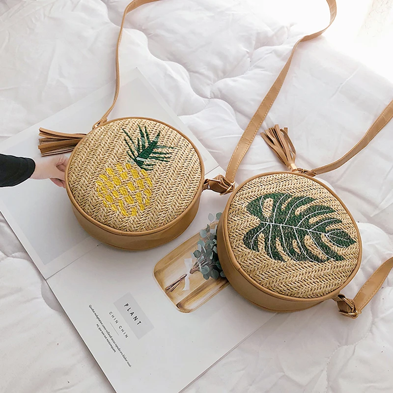 Pineapple Embroidery Small Round Simple Shoulder Messenger Straw Woven Summer New Women'S Bag
Pineapple Embroidery Small Round Simple Shoulder Messenger Straw Woven Summer New Women'S Bag