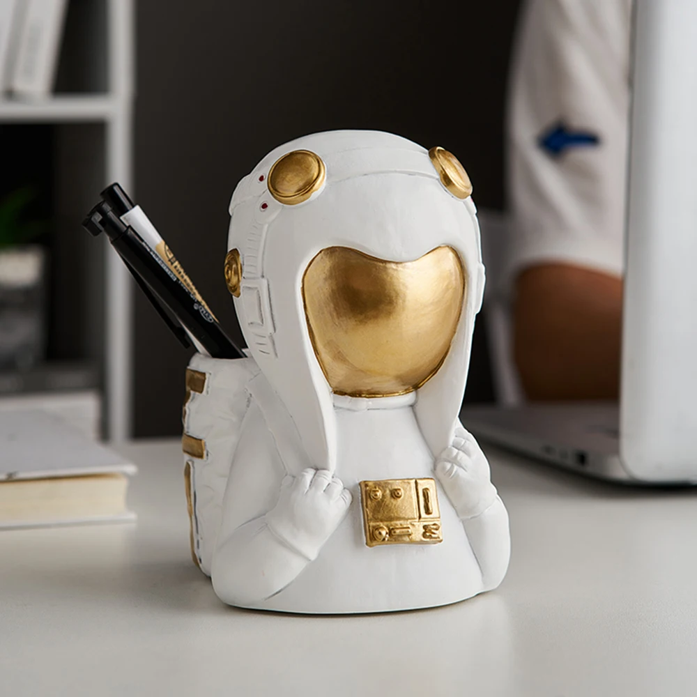 Modern Creative Desktop Decoration Accessories Resin Embellishment Astronaut Figurine Pilot Pen Holder Minimalist Home Decor
Modern Creative Desktop Decoration Accessories Resin Embellishment Astronaut Figurine Pilot Pen Holder Minimalist Home Decor