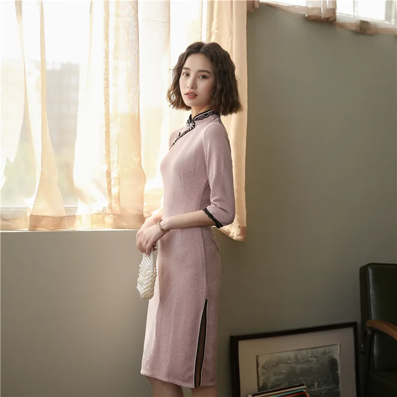 Women Satin Cheongsam Chinese Qipao Classic Oriental Bride Wedding Dresses 2020 New Evening Party Gown B409
Women Satin Cheongsam Chinese Qipao Classic Oriental Bride Wedding Dresses 2020 New Evening Party Gown B409