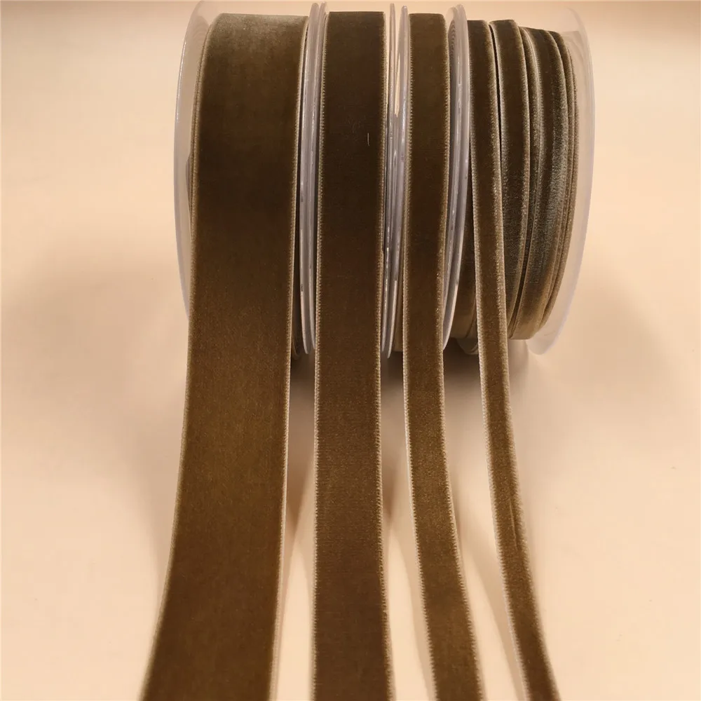 6/9/16mm Single Face Dark Beige Velvet Ribbon for Handmade Gift Bouquet Wrapping Supplies Home Party Decoration ChristmasTape
6/9/16mm Single Face Dark Beige Velvet Ribbon for Handmade Gift Bouquet Wrapping Supplies Home Party Decoration ChristmasTape