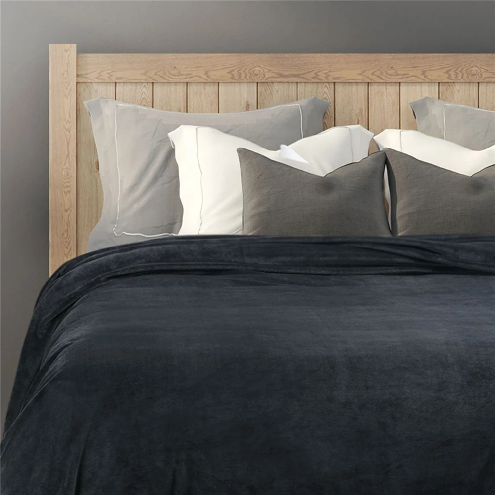 Soft Warm Coral Fleece Flannel Blankets For Beds Faux Fur Mink Throw Solid Color Sofa Cover Bedspread Winter Plaid Blankets 
Soft Warm Coral Fleece Flannel Blankets For Beds Faux Fur Mink Throw Solid Color Sofa Cover Bedspread Winter Plaid Blankets