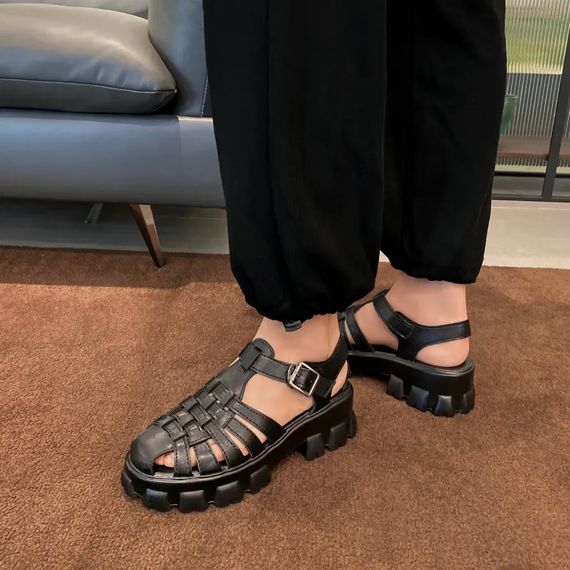 2021 Gladiator Sandals Platform Thick Heels Women Shoes Ankle -strap Buckle Gothic Style Black Female Sandals Big Size 29-46
2021 Gladiator Sandals Platform Thick Heels Women Shoes Ankle -strap Buckle Gothic Style Black Female Sandals Big Size 29-46