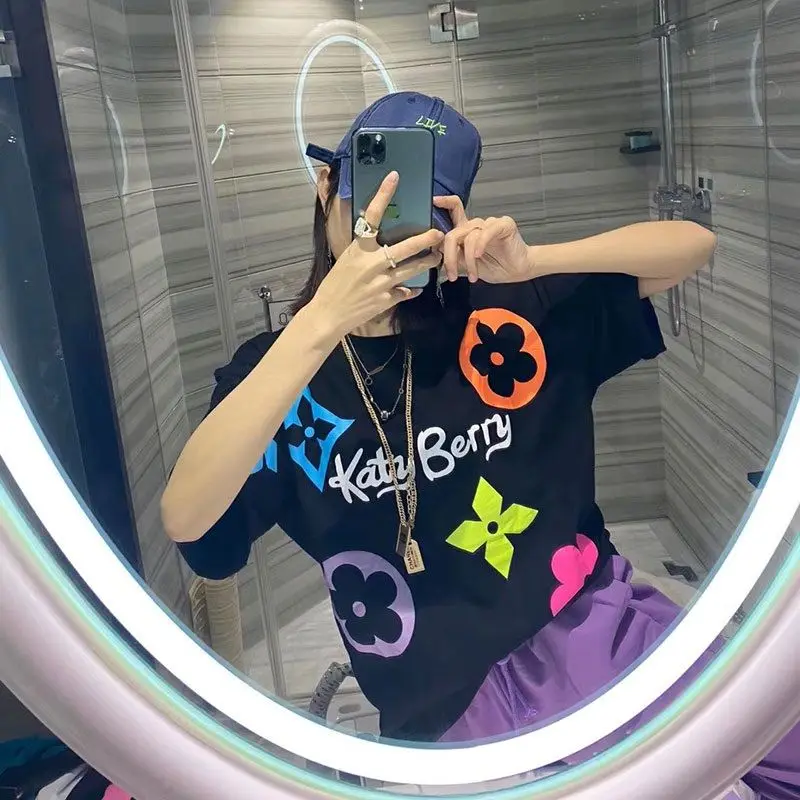 2021 spring and summer new screen red printing letter short sleeve T-shirt women's Korean loose foreign style short sleeve 
2021 spring and summer new screen red printing letter short sleeve T-shirt women's Korean loose foreign style short sleeve