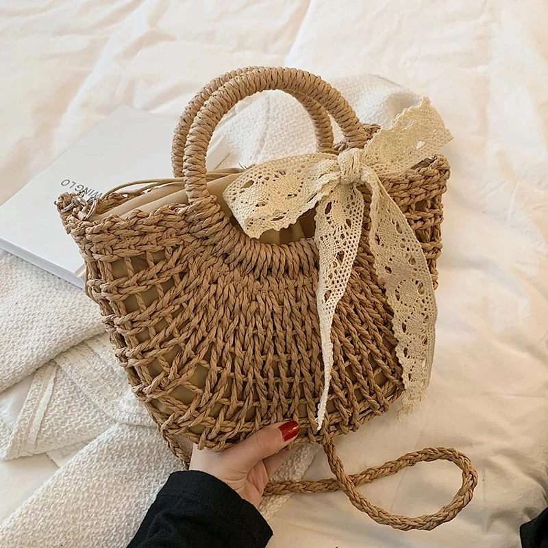 Beach Straw Rattan Shoulder Bucket Crossbody Messenger Bags Short Round Handle 2021 Summer Semicircle Ladies Handbags Purses Tot
Beach Straw Rattan Shoulder Bucket Crossbody Messenger Bags Short Round Handle 2021 Summer Semicircle Ladies Handbags Purses Tot