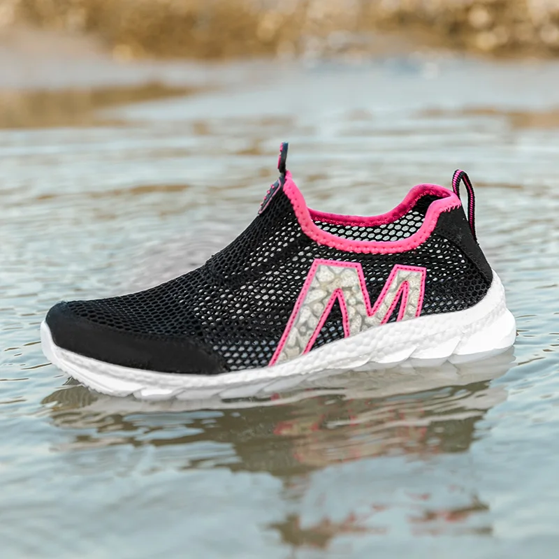 Non-slip Men Women Walking Shoes Unisex Comfortable Sports Shoes Breathable Wear-resistant Outdoor Trekking Running Shoes 
Non-slip Men Women Walking Shoes Unisex Comfortable Sports Shoes Breathable Wear-resistant Outdoor Trekking Running Shoes