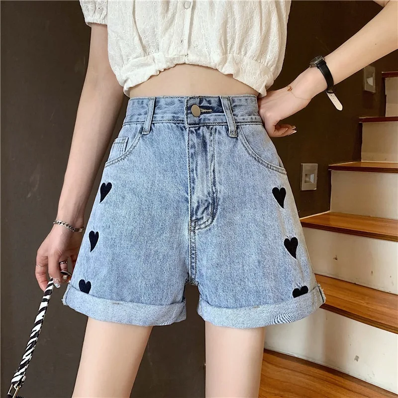 2021 Summer Women's Short Jeans Clothes New Fashion Love Embroidery Streetwear High Waist Straight Hot Pants Denim Short Trouser
2021 Summer Women's Short Jeans Clothes New Fashion Love Embroidery Streetwear High Waist Straight Hot Pants Denim Short Trouser