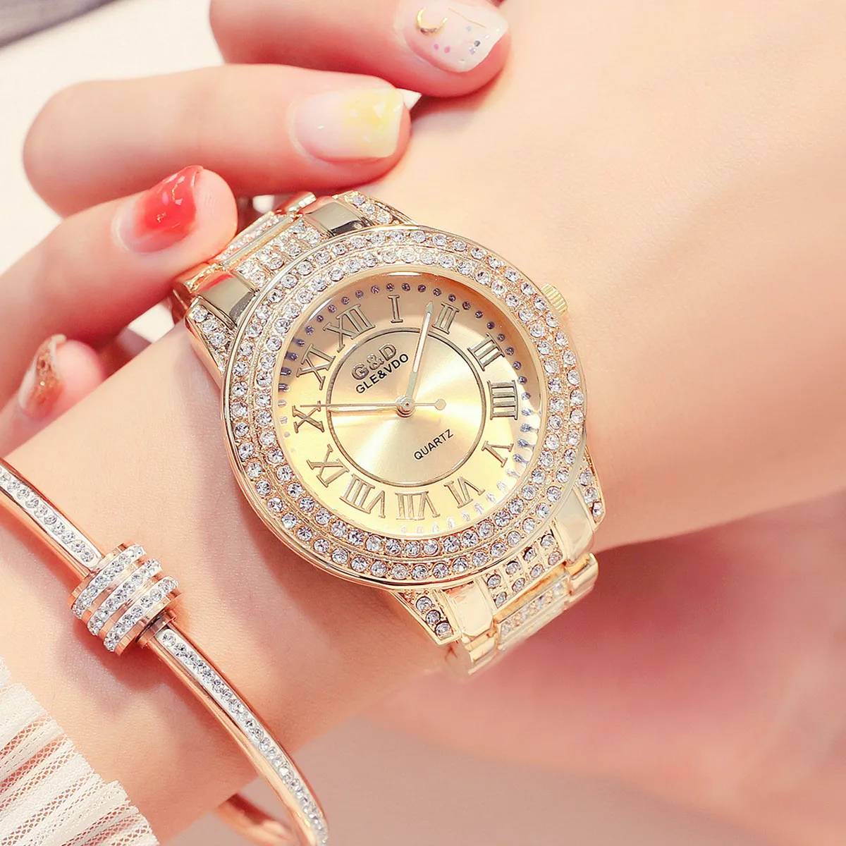 2021 G&D New Fashion Leisure Women's Watch Bracelet Quartz Stainless Steel Gift Table Boutique Jewelry Table
2021 G&D New Fashion Leisure Women's Watch Bracelet Quartz Stainless Steel Gift Table Boutique Jewelry Table