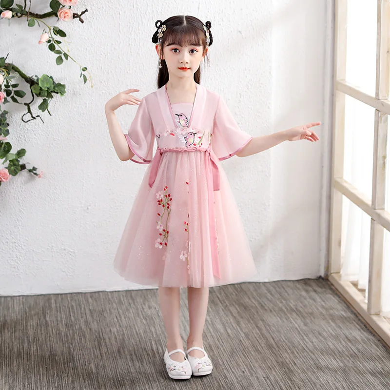 Chinese Lovely Chiffon Perform Costumes Children Embroidery Traditional Ancient Hanfu girls Cosplay Photography Tang Suit
Chinese Lovely Chiffon Perform Costumes Children Embroidery Traditional Ancient Hanfu girls Cosplay Photography Tang Suit