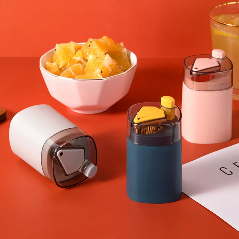 Creative automatic toothpick box Nordic household push type high-end restaurant toothpick bucket portable toothpick holder
Creative automatic toothpick box Nordic household push type high-end restaurant toothpick bucket portable toothpick holder