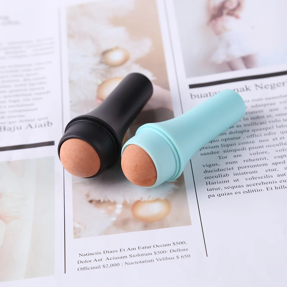 Volcanic Rolling Stone Volcanic Stone Face Oil Absorbing Roller Oil Removing Ball Oil Absorbing Stick Skin Care
Volcanic Rolling Stone Volcanic Stone Face Oil Absorbing Roller Oil Removing Ball Oil Absorbing Stick Skin Care