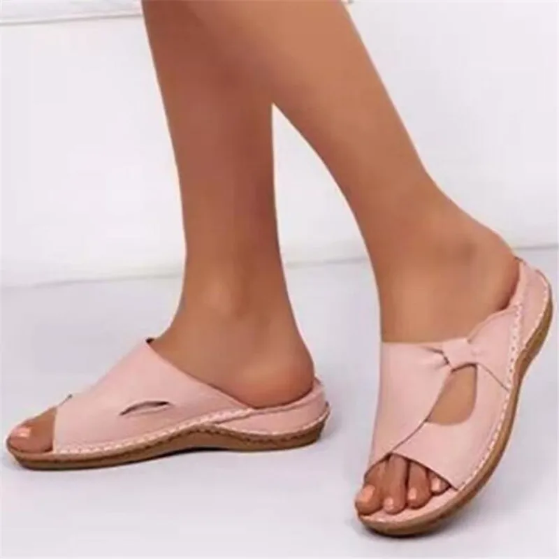 Large size hollow women's slides shoes summer new breathable platform slippers casual women sandals fashion womens shoes slipper
Large size hollow women's slides shoes summer new breathable platform slippers casual women sandals fashion womens shoes slipper