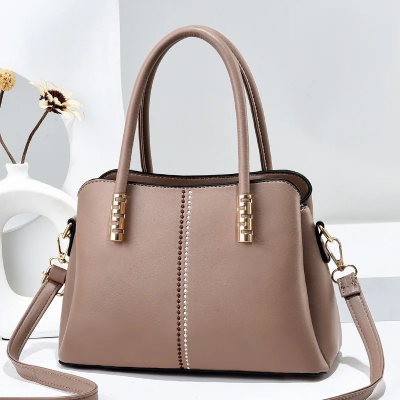 Luxury Brand Bag Women 2021 New Designer Ladies Handbag Fashion Trend All-match Women's Shoulder Messenger Bag
Luxury Brand Bag Women 2021 New Designer Ladies Handbag Fashion Trend All-match Women's Shoulder Messenger Bag