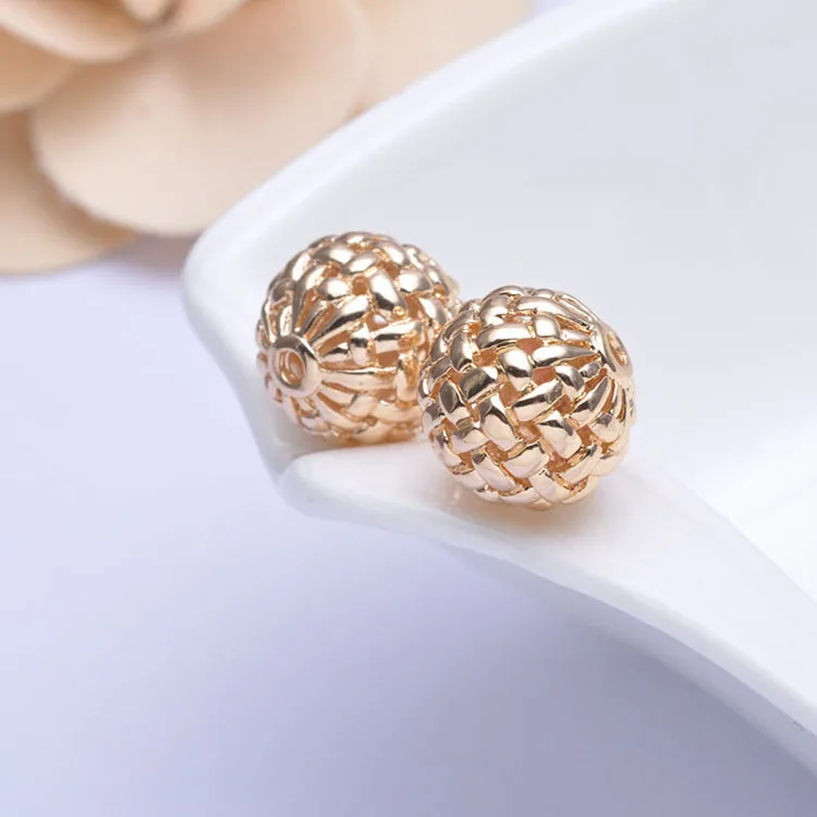 DIY handmade bracelet beads accessories wholesale 15mm large hollow braided beads wholesale
DIY handmade bracelet beads accessories wholesale 15mm large hollow braided beads wholesale