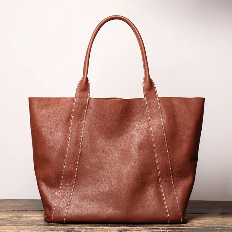 European and American fashion new leather women shopping handbags cowhide shoulder bag portable tote large-capacity female bags
European and American fashion new leather women shopping handbags cowhide shoulder bag portable tote large-capacity female bags