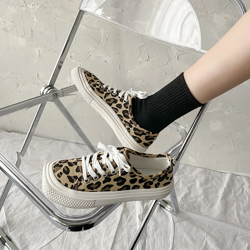 All-Match Summer Shoes Ladies 2021 Fashion Women's Round Toe Casual Female Sneakers Modis Leopard New Small Cross Solid Lace-Up
All-Match Summer Shoes Ladies 2021 Fashion Women's Round Toe Casual Female Sneakers Modis Leopard New Small Cross Solid Lace-Up