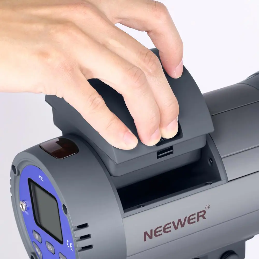 Neewer Vision 4 Li-ion Battery Powered Outdoor Studio Flash Strobe (700 Full Power flashes with 2.4G System, Trigger included)
Neewer Vision 4 Li-ion Battery Powered Outdoor Studio Flash Strobe (700 Full Power flashes with 2.4G System, Trigger included)