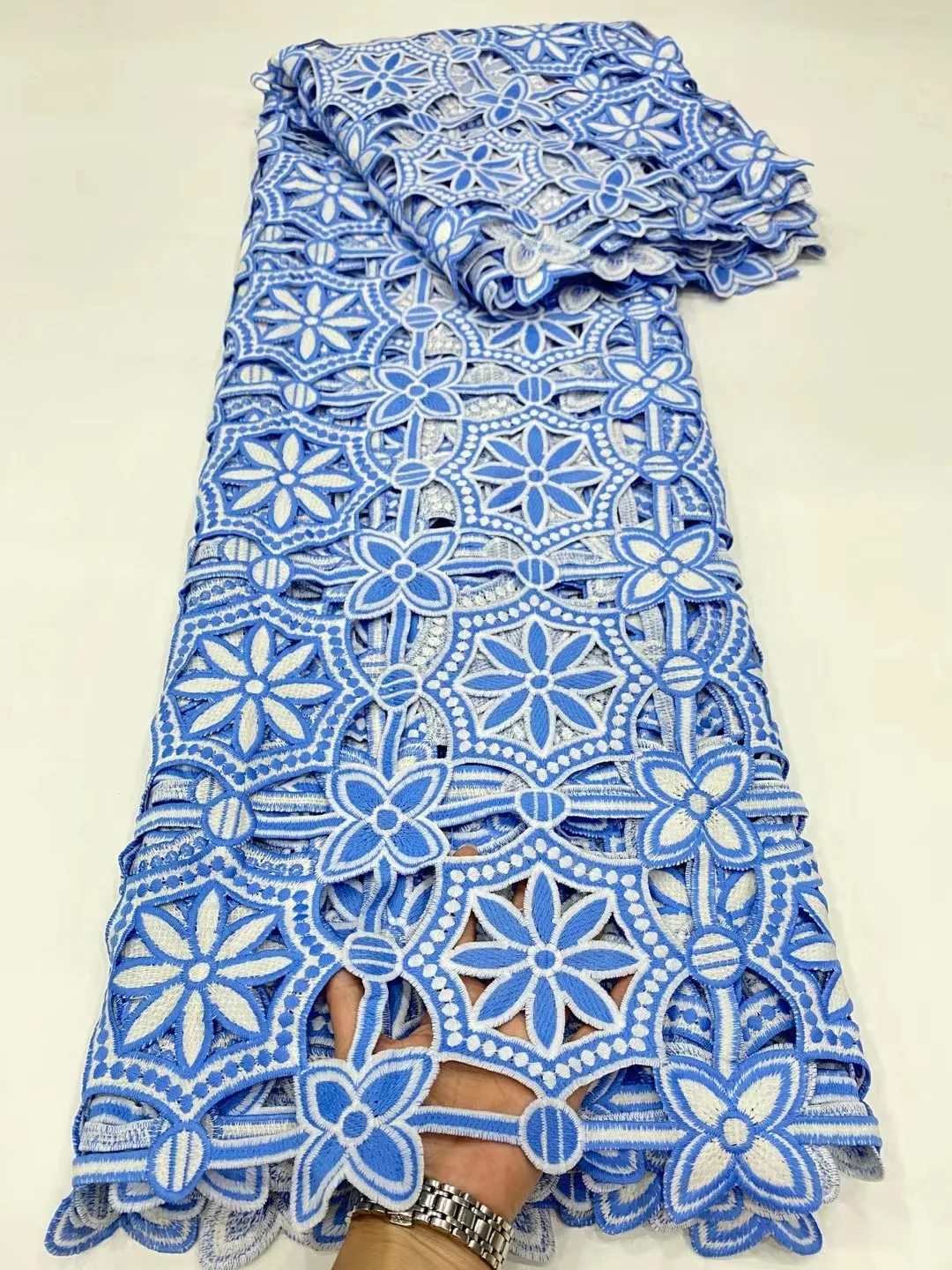 (5yards/pc) High quality sky blue African cord lace beautiful two colored Guipure lace fabric for party dress WZZ039
(5yards/pc) High quality sky blue African cord lace beautiful two colored Guipure lace fabric for party dress WZZ039