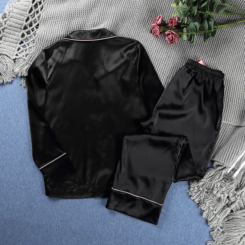 Black Simplicity Autumn And Winter Silk Sleepwear Set Turn-down Collar Solid Two Piece Set Overeasy Pajamas Set Women
Black Simplicity Autumn And Winter Silk Sleepwear Set Turn-down Collar Solid Two Piece Set Overeasy Pajamas Set Women