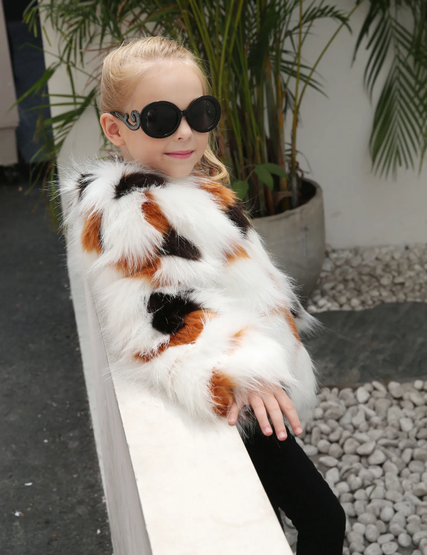PPXX Fashion Baby Girls Winter Jacket Fur Thick Faux Fox Fur Coat for Girls Coats Kids Winter Outwear Fashion Parka Luxury
PPXX Fashion Baby Girls Winter Jacket Fur Thick Faux Fox Fur Coat for Girls Coats Kids Winter Outwear Fashion Parka Luxury