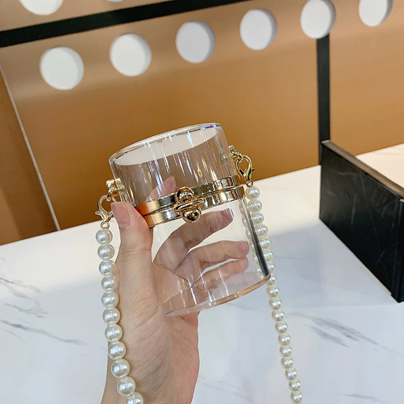 Bag Women 2021 New Mini Transparent Acrylic Lipstick Bag Fashion Pearl Handbag Metal Lock Bag
Bag Women 2021 New Mini Transparent Acrylic Lipstick Bag Fashion Pearl Handbag Metal Lock Bag