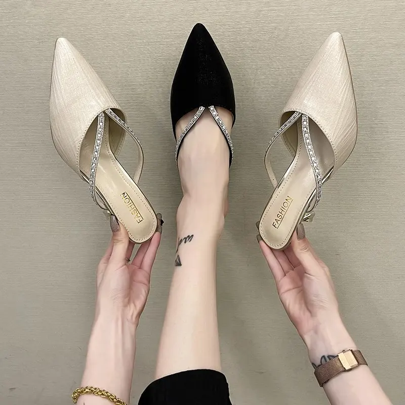 Slippers Casual Glitter Slides Shoes Woman 2021 Cover Toe Heeled Mules Pantofle Luxury Jelly High Pointed Thin New Summer Crysta
Slippers Casual Glitter Slides Shoes Woman 2021 Cover Toe Heeled Mules Pantofle Luxury Jelly High Pointed Thin New Summer Crysta